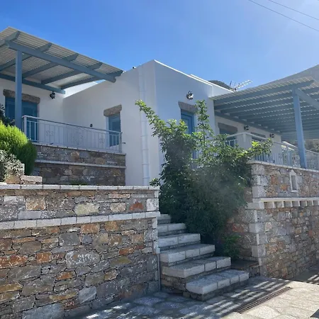 Vila Markiani *